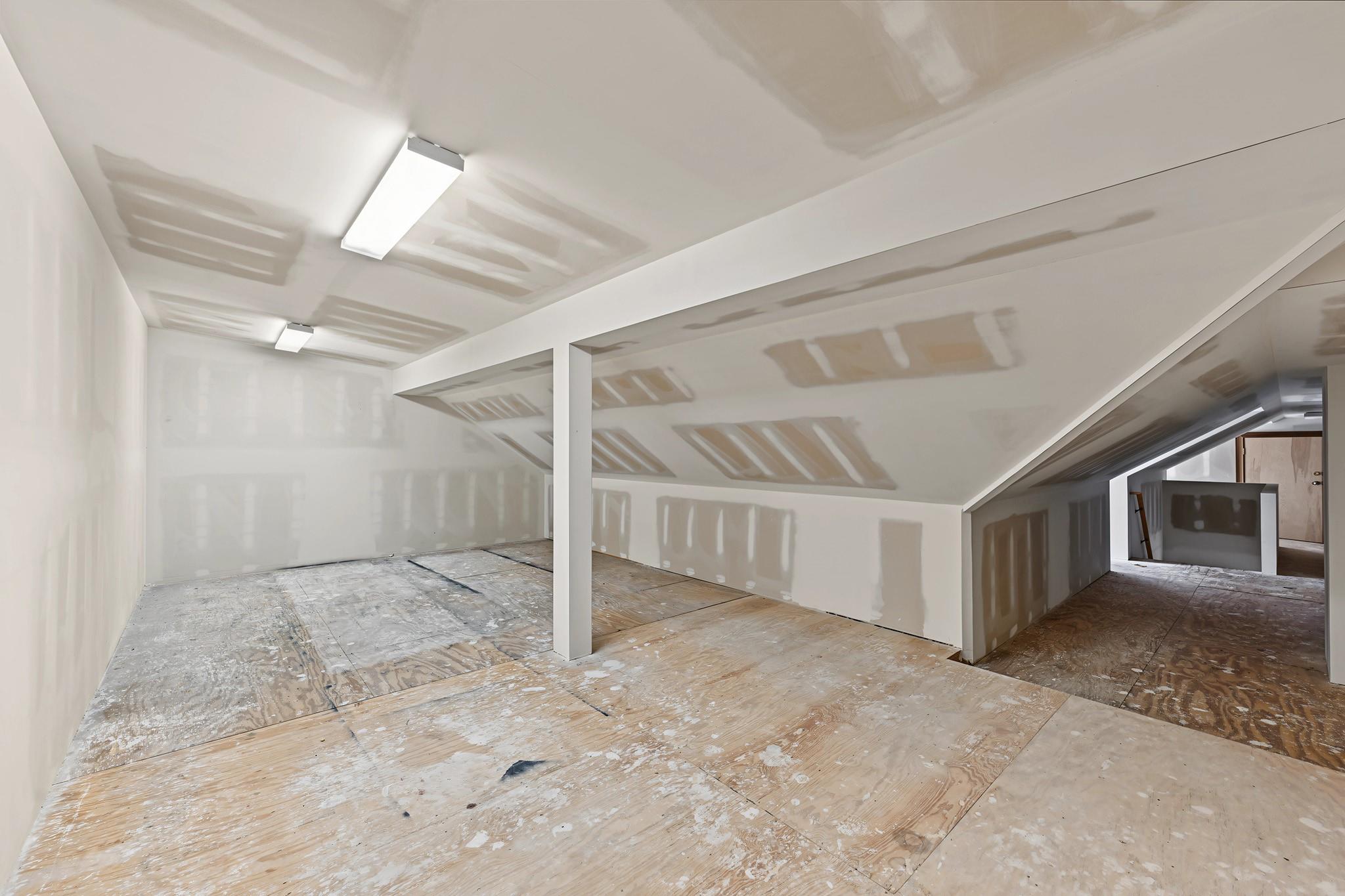 3223 Albans Road