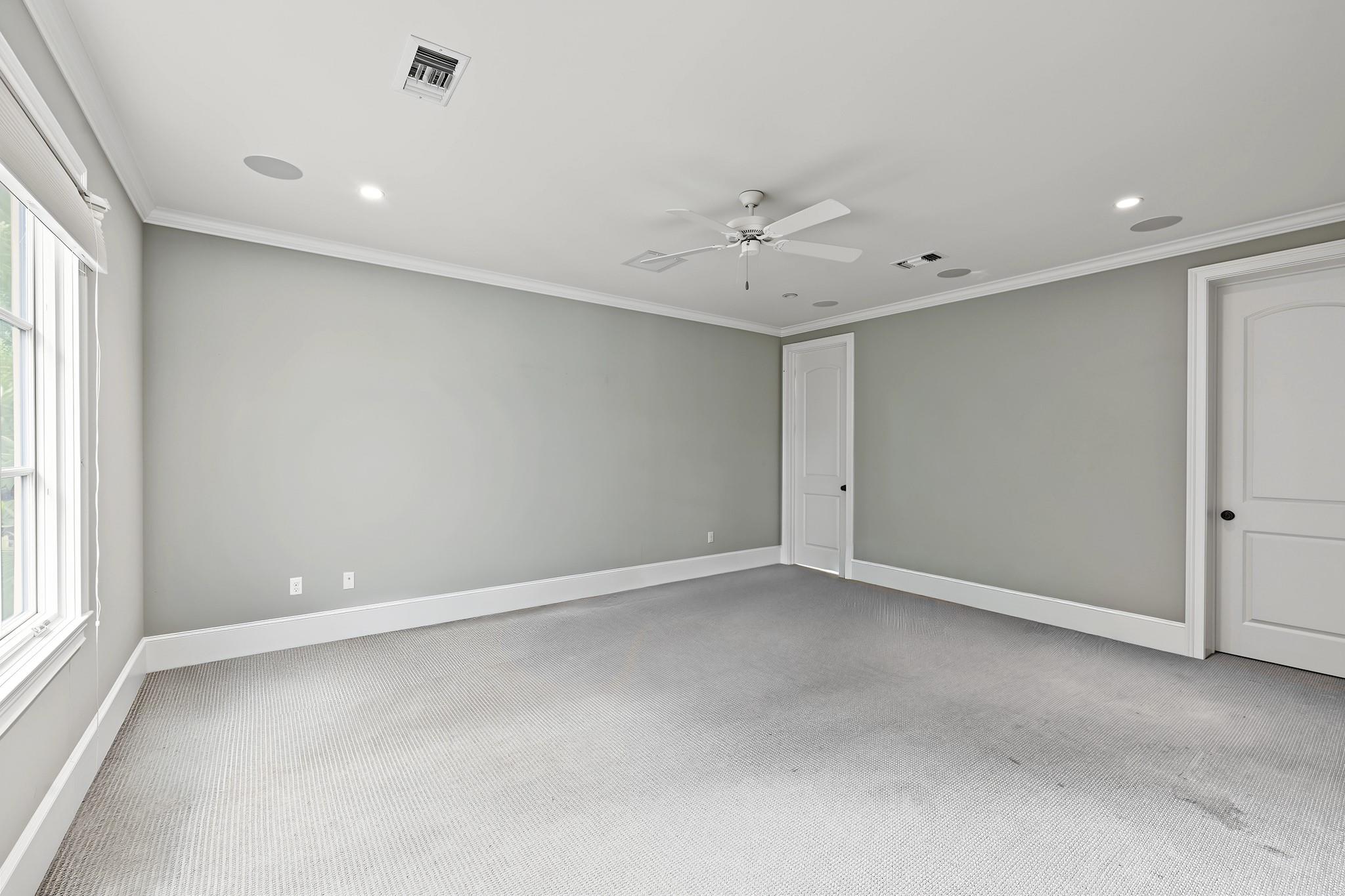 3223 Albans Road