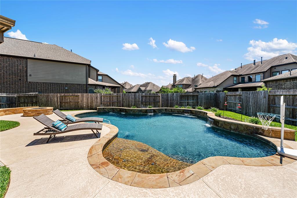 19823 Taylor Cove Court