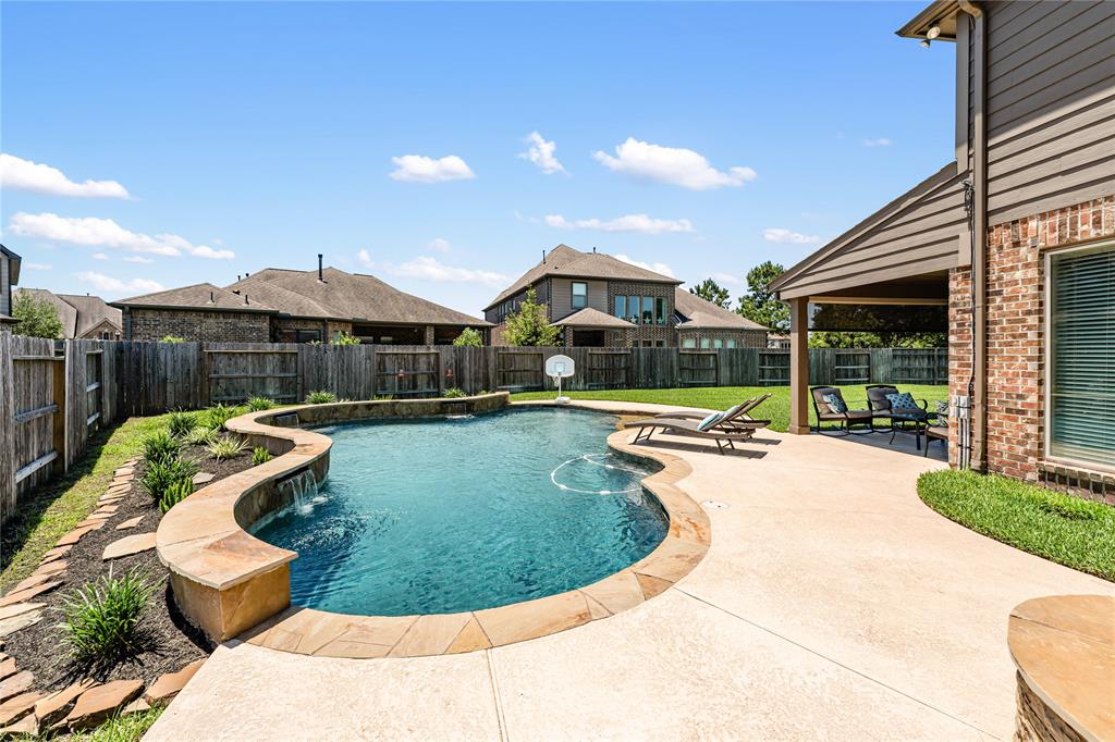 19823 Taylor Cove Court