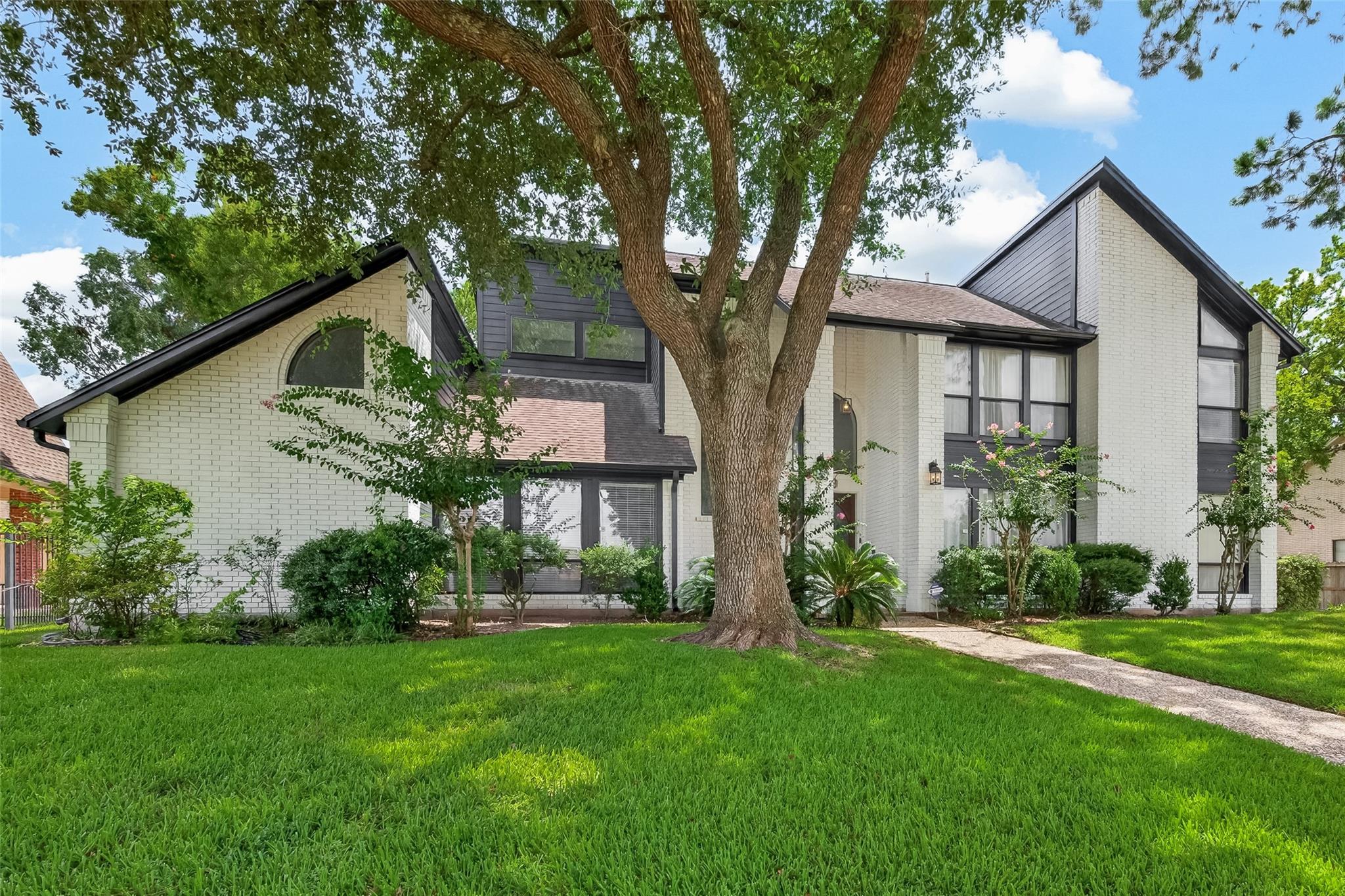 15714 Sylvan Lake Drive