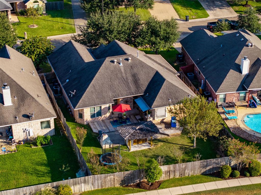 2220 Carlisle Court