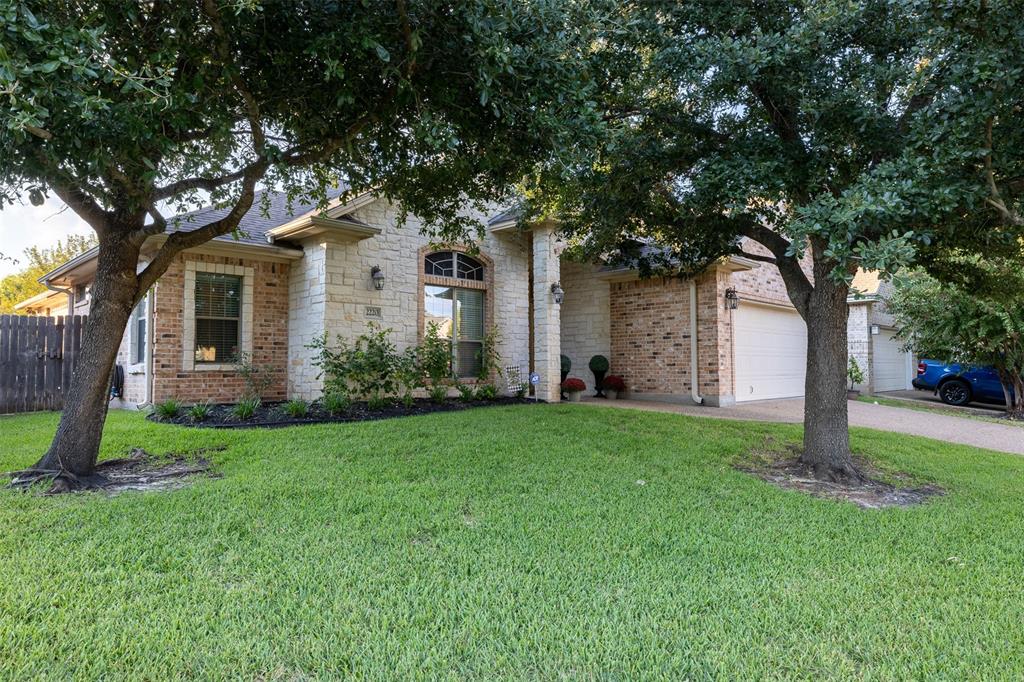 2220 Carlisle Court