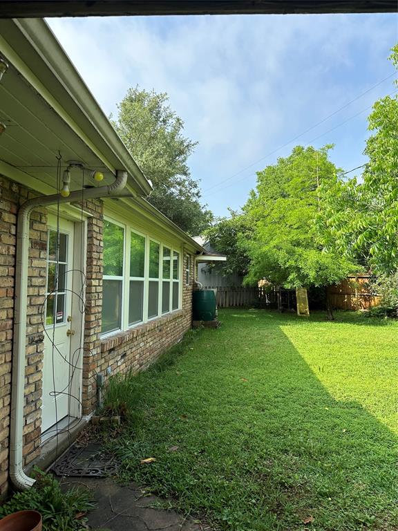 9306 Silver Lake Street