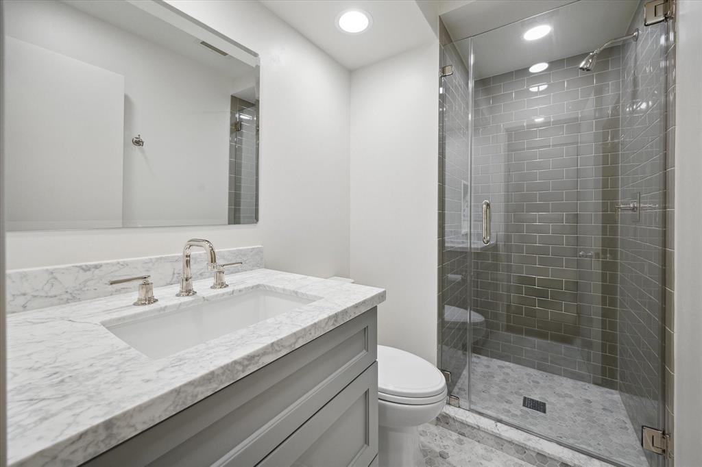 5100 San Felipe Street # 77E