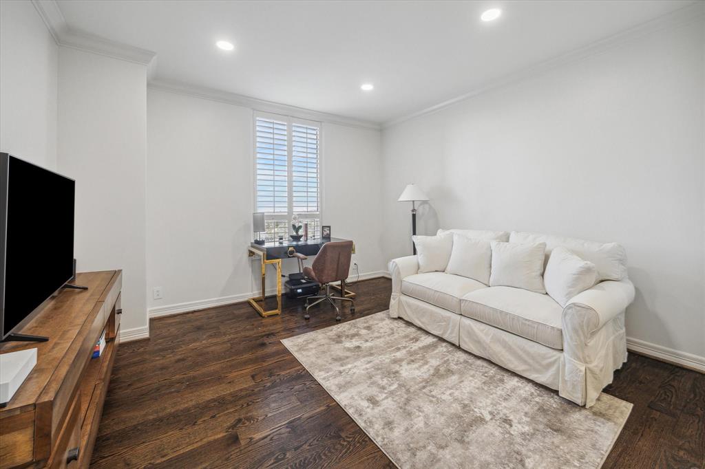 5100 San Felipe Street # 77E