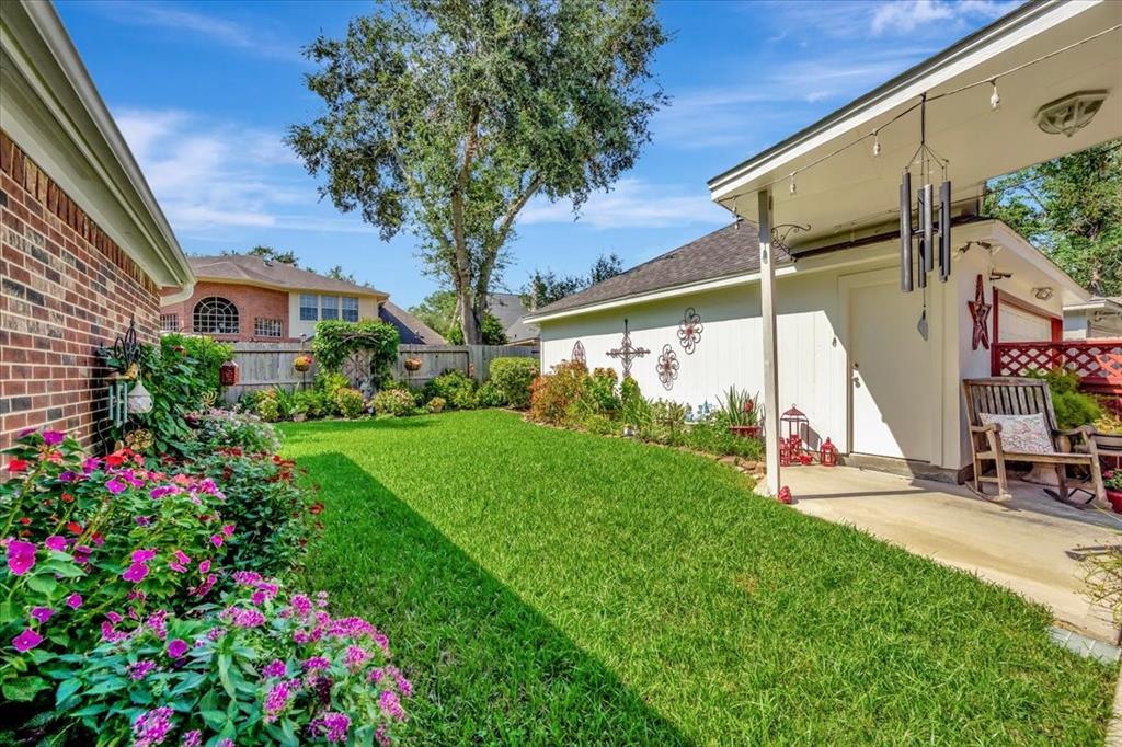 17103 Loblolly Bay Court