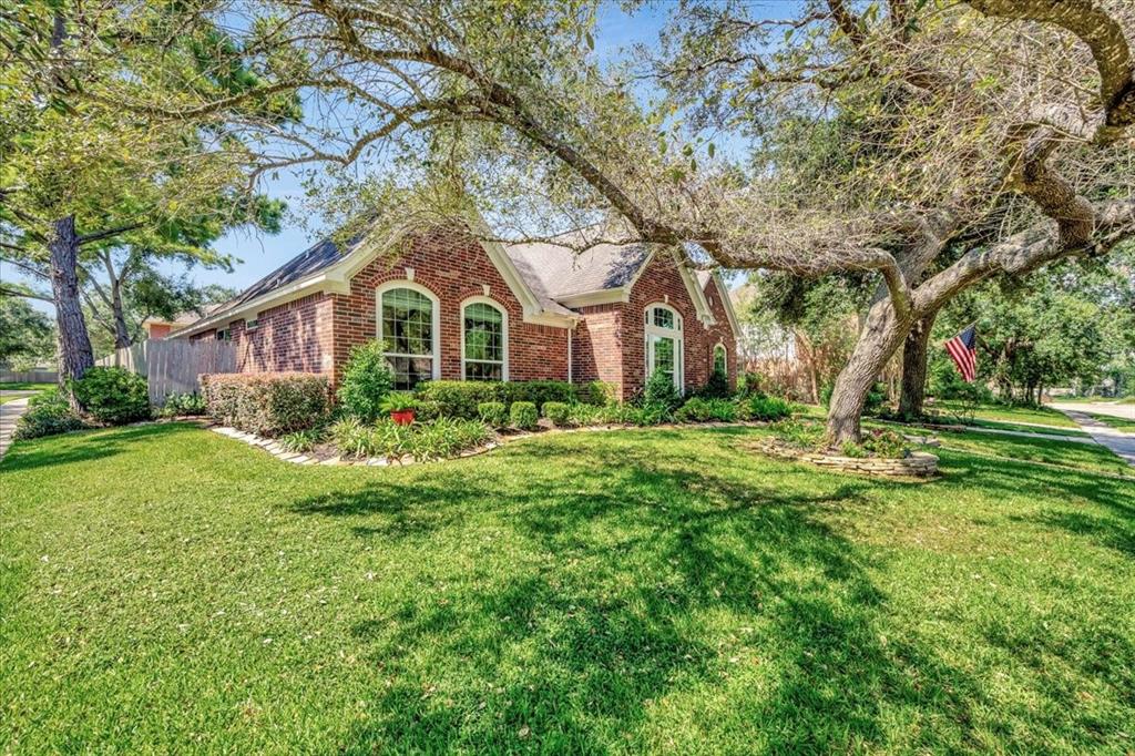 17103 Loblolly Bay Court
