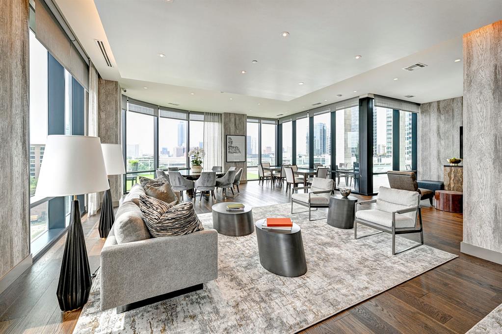 1409 Post Oak Boulevard # 1303
