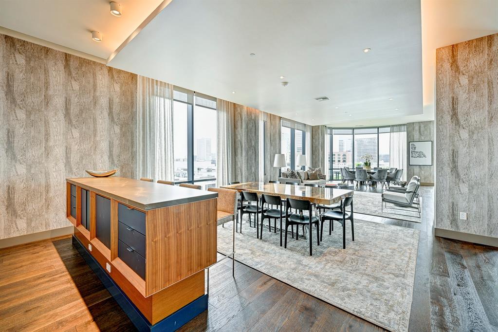 1409 Post Oak Boulevard # 1303
