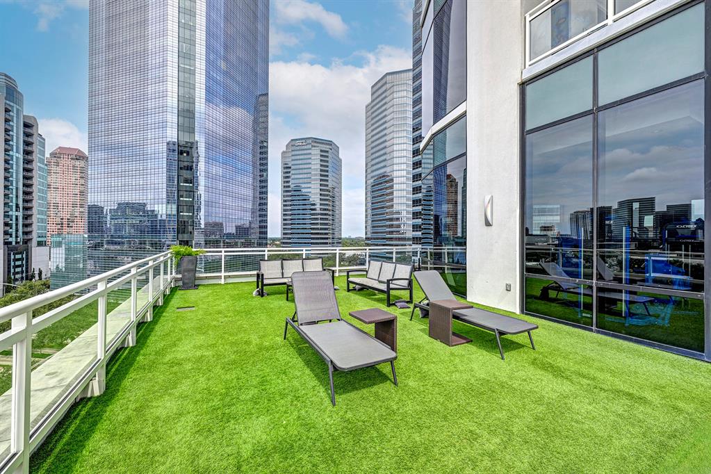 1409 Post Oak Boulevard # 1303