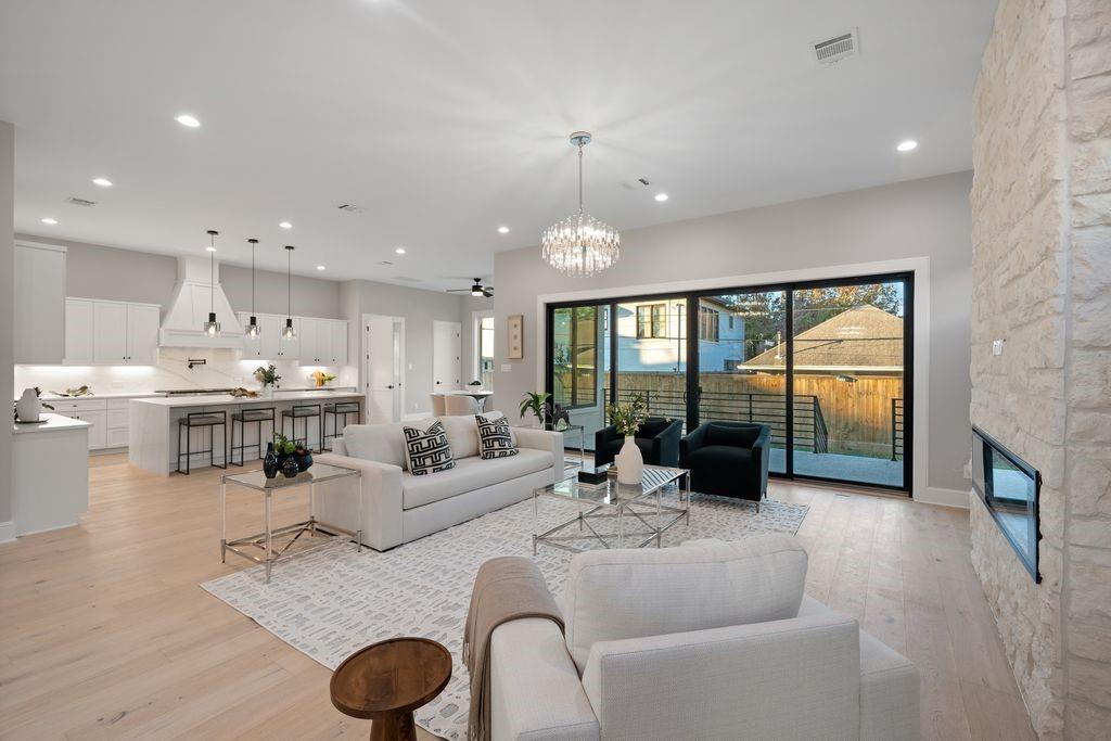 2046 Macarthur Street