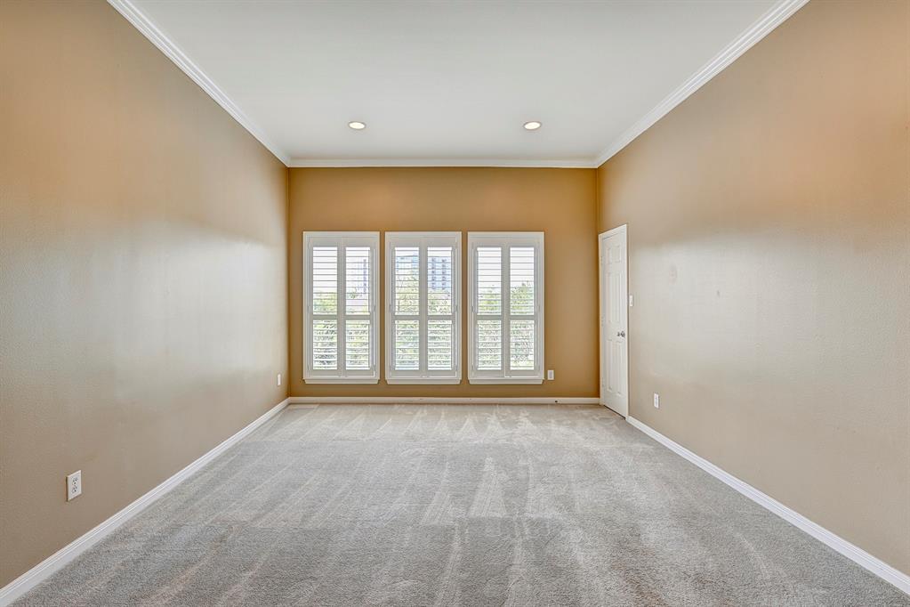 1506 W Webster Street