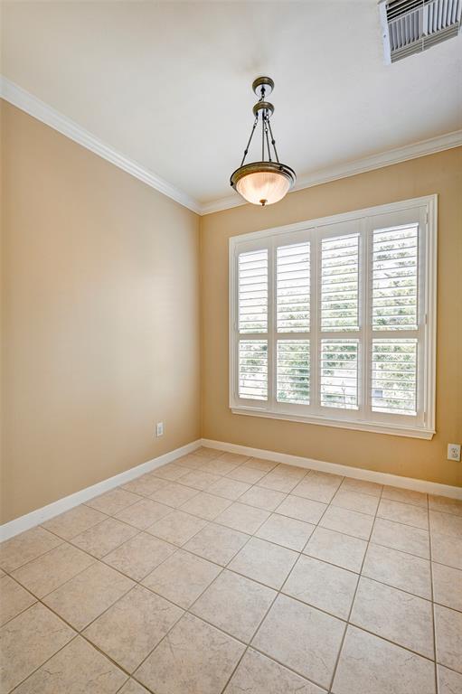 1506 W Webster Street