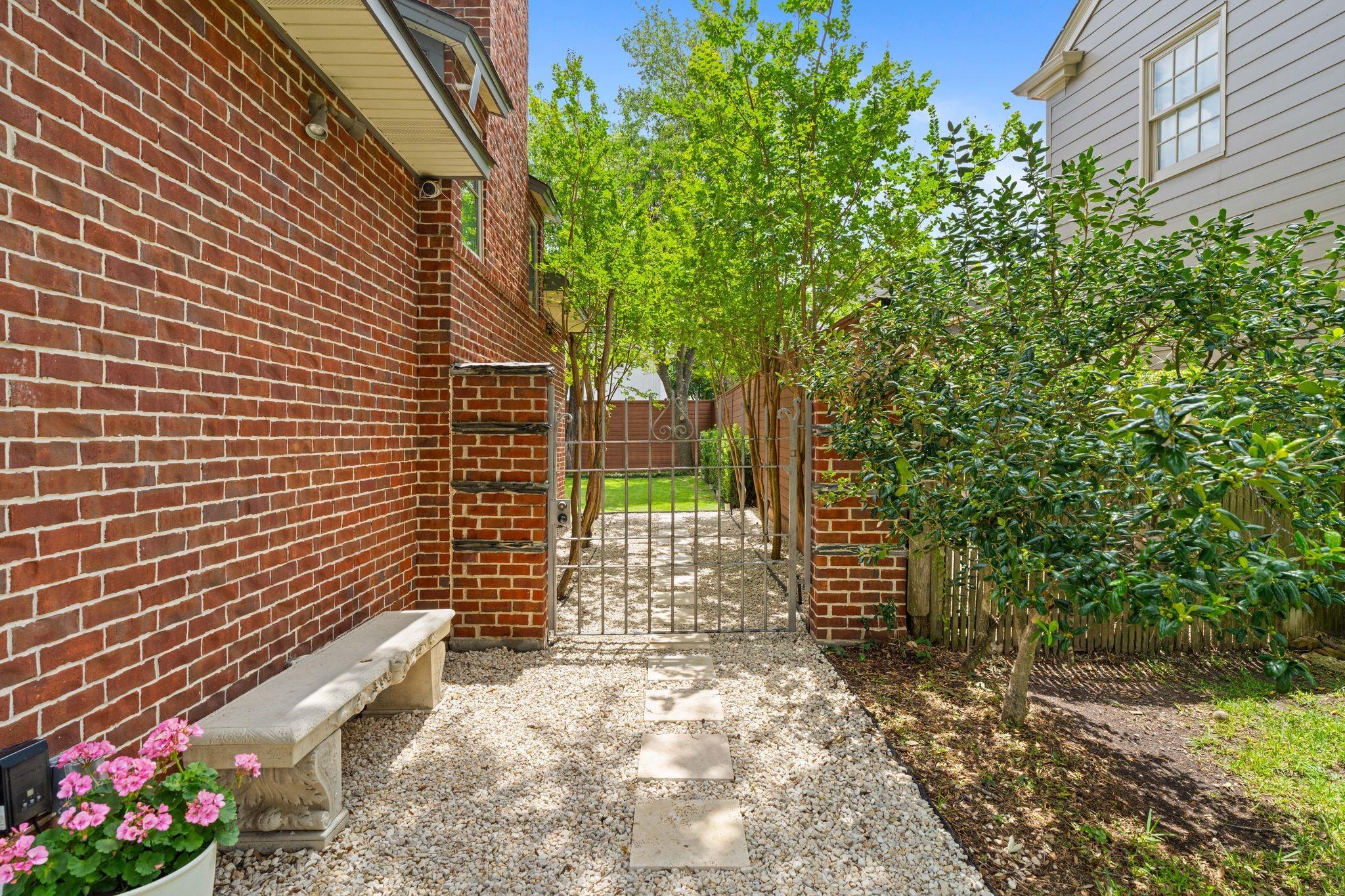 2105 Pelham Drive