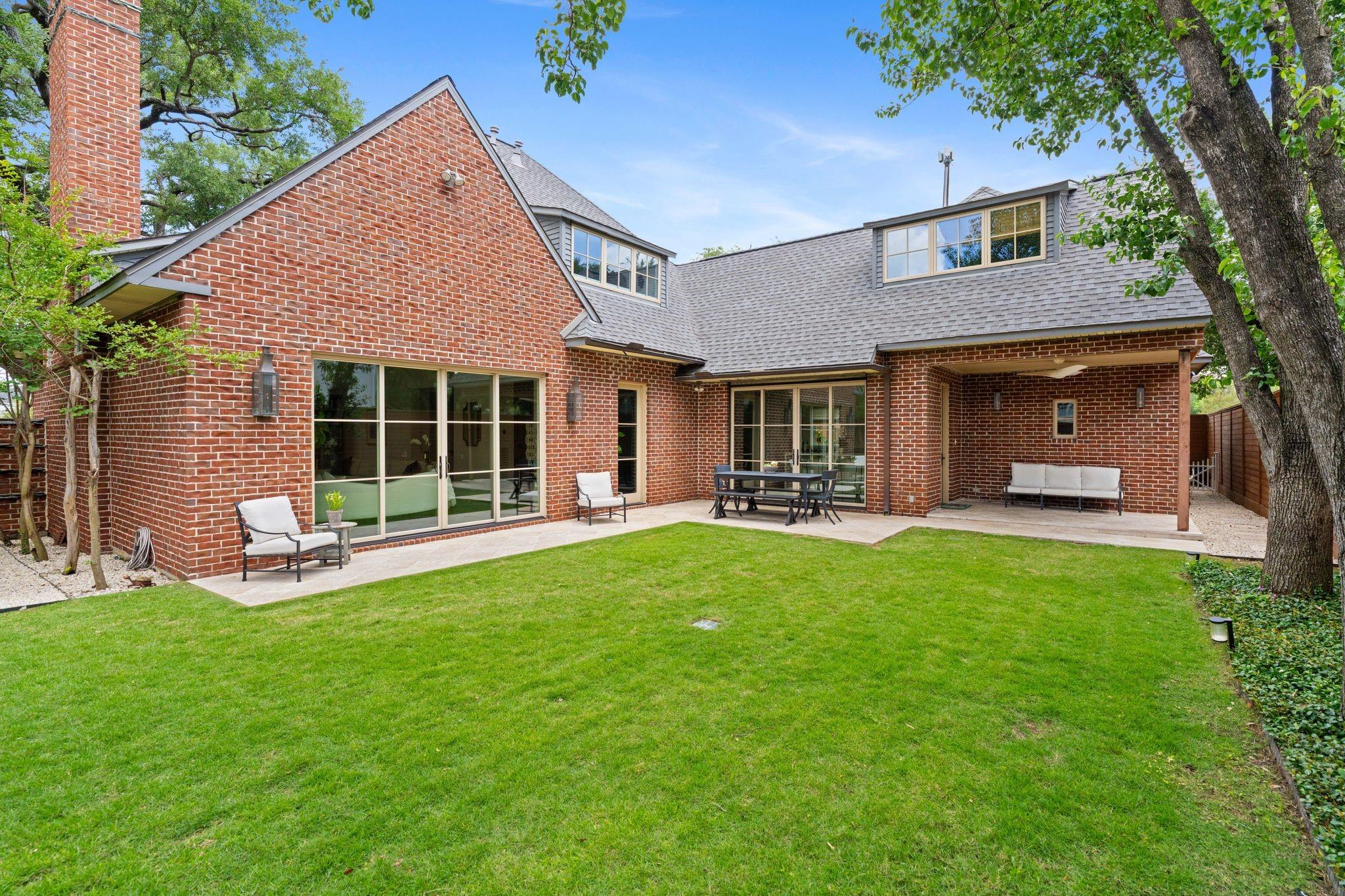 2105 Pelham Drive
