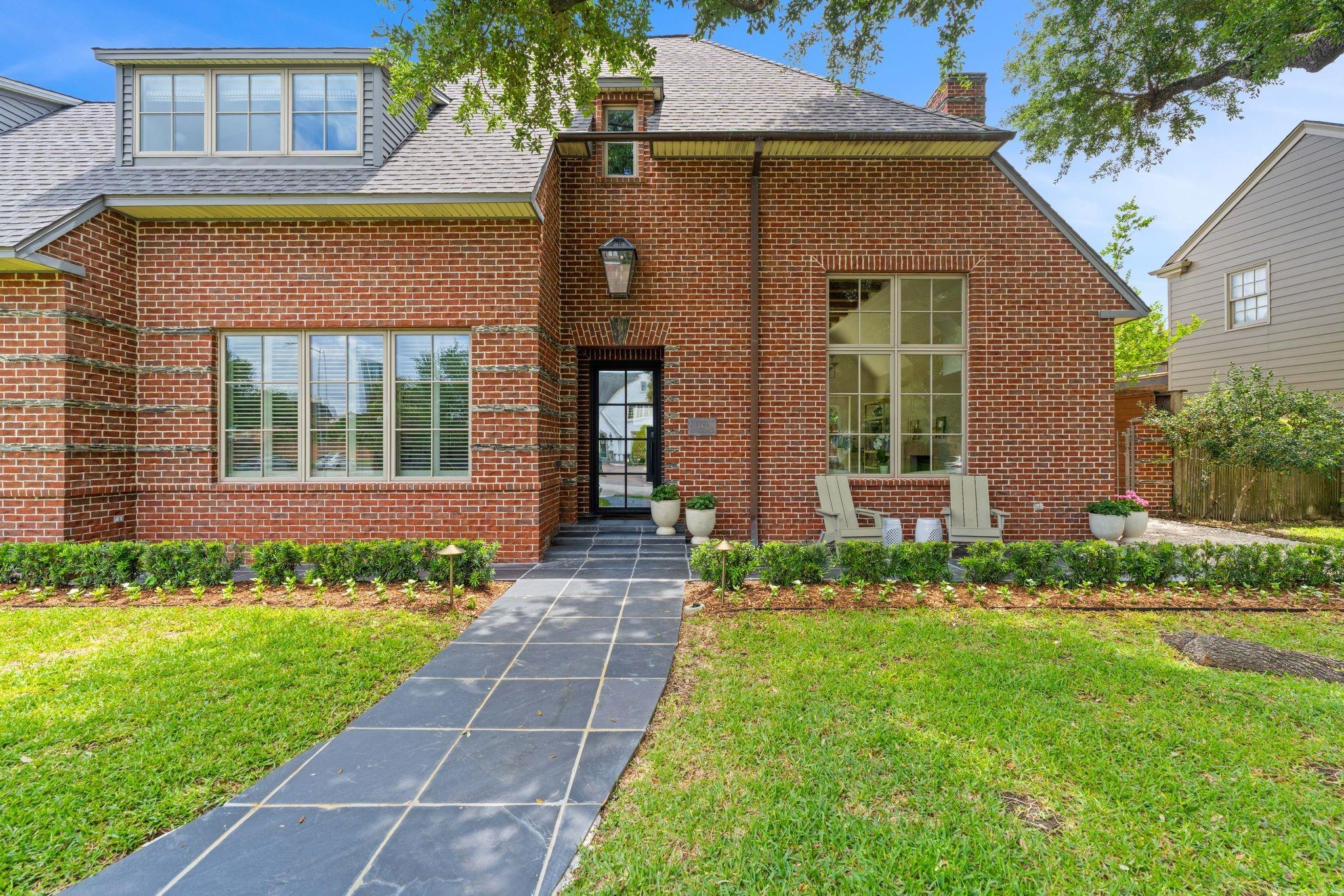 2105 Pelham Drive
