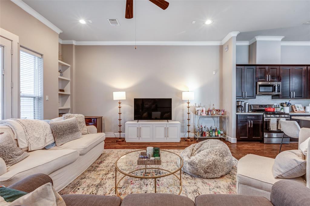 949 W 23rd Street