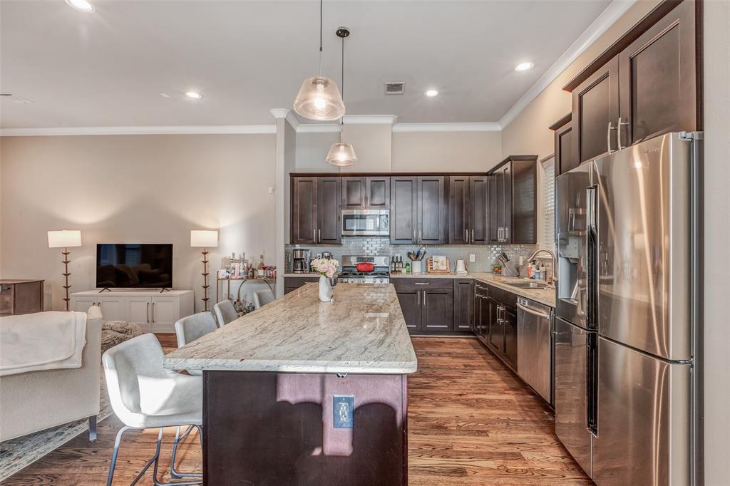 949 W 23rd Street