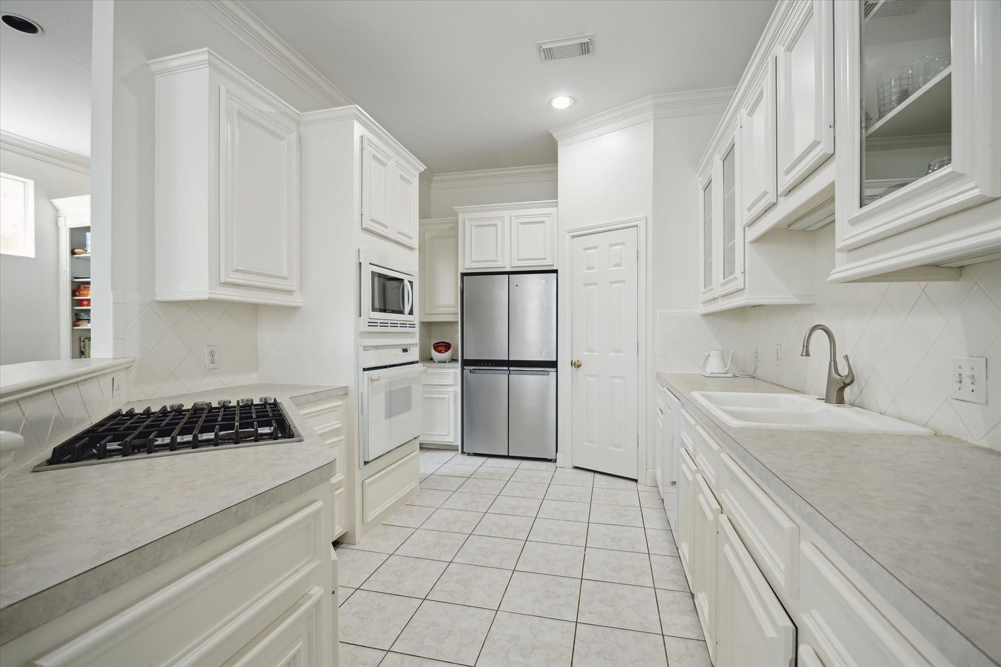 1522 Castle Court