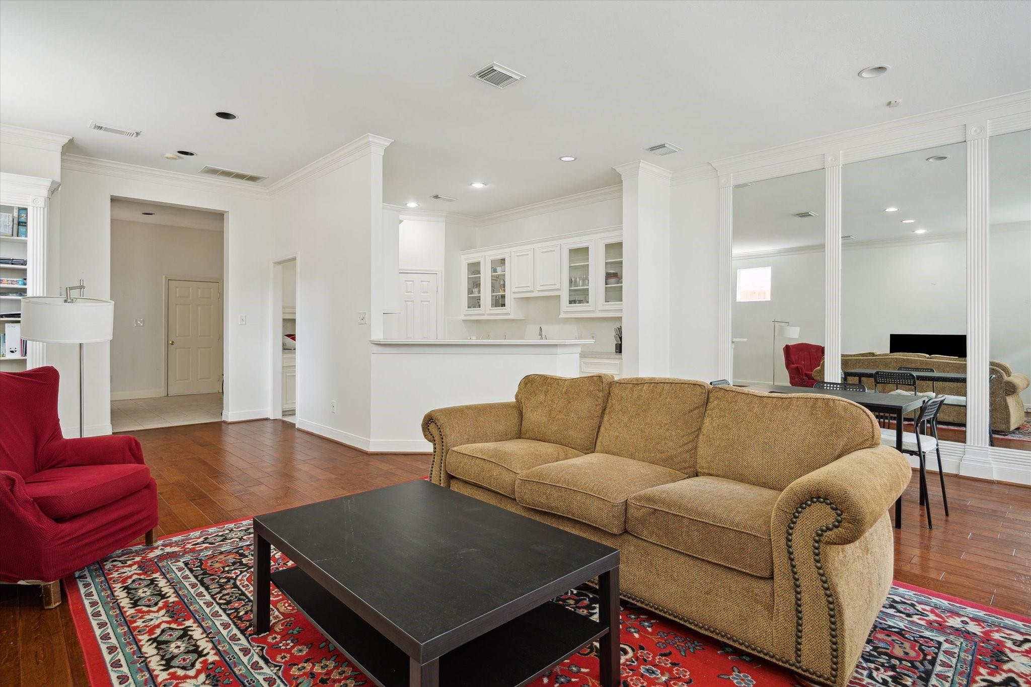 1522 Castle Court