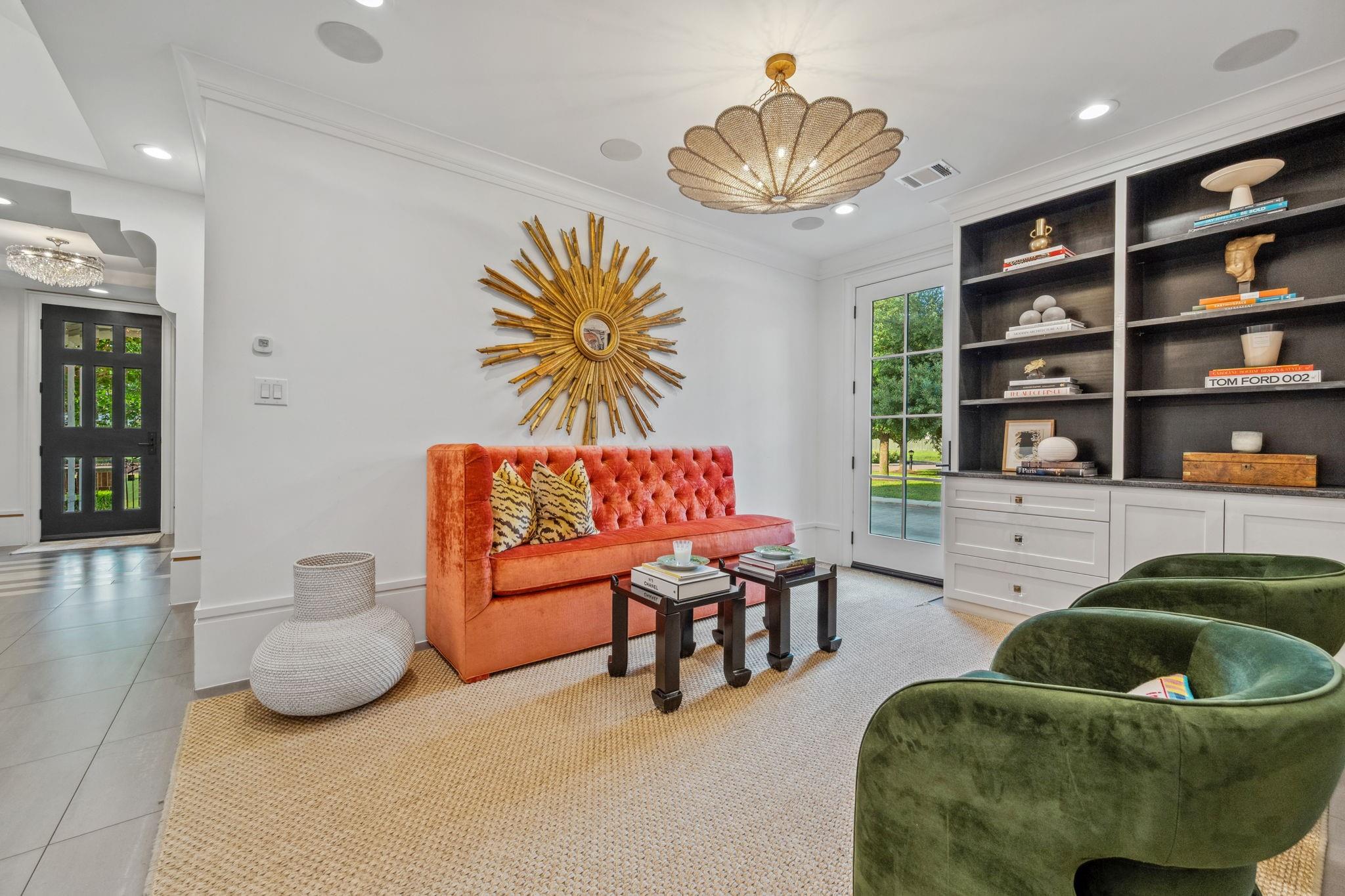 81 Crain Square Boulevard