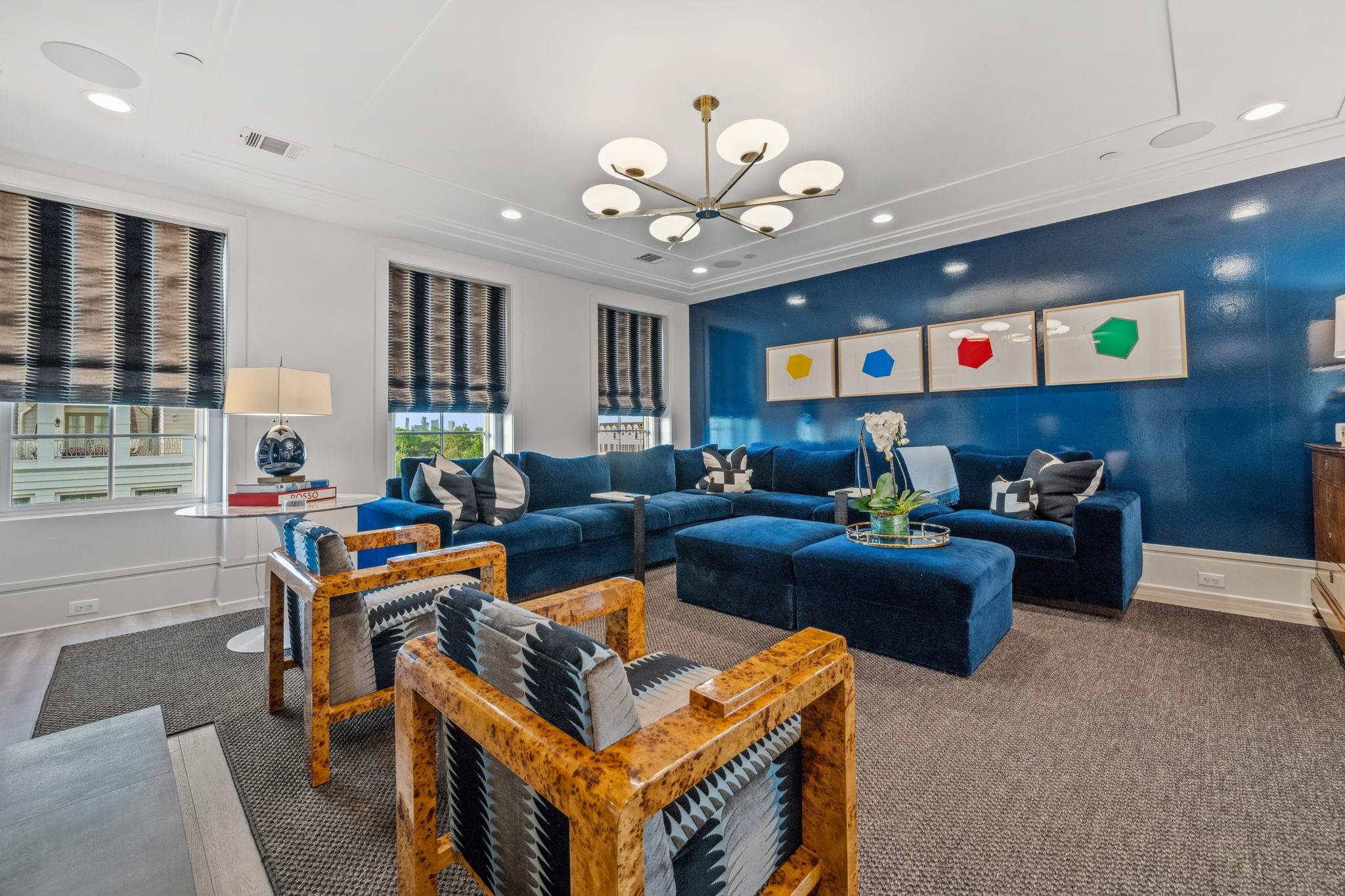 81 Crain Square Boulevard