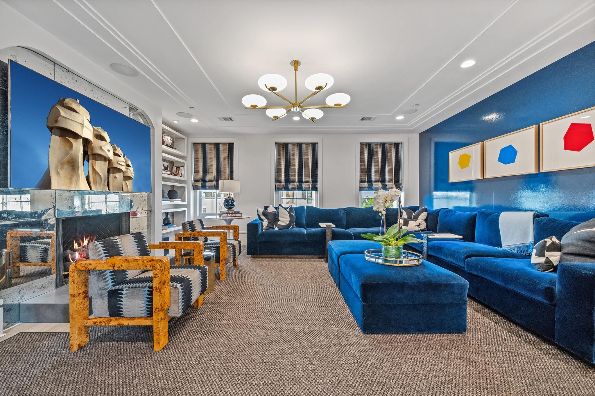 81 Crain Square Boulevard