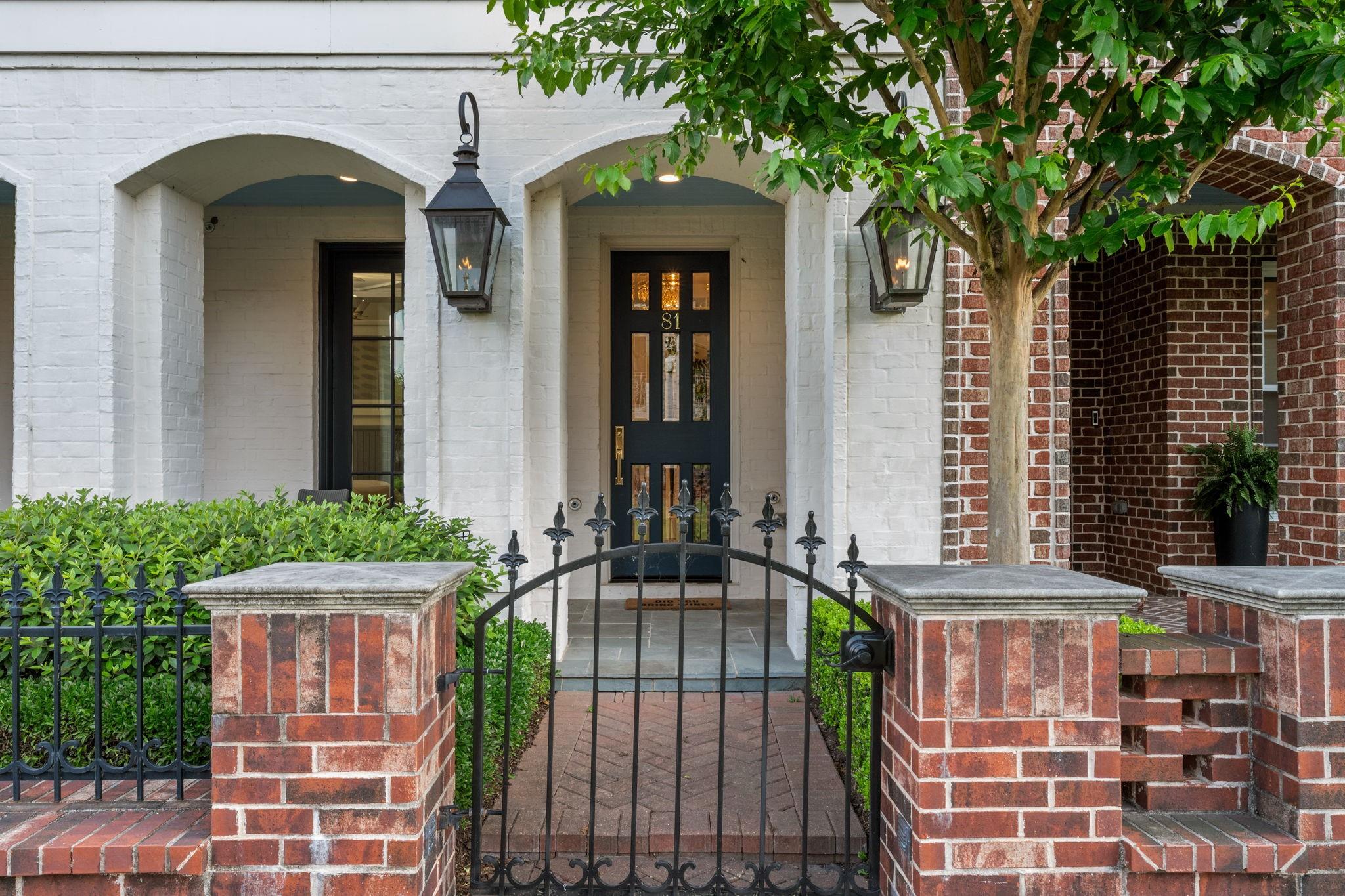 81 Crain Square Boulevard