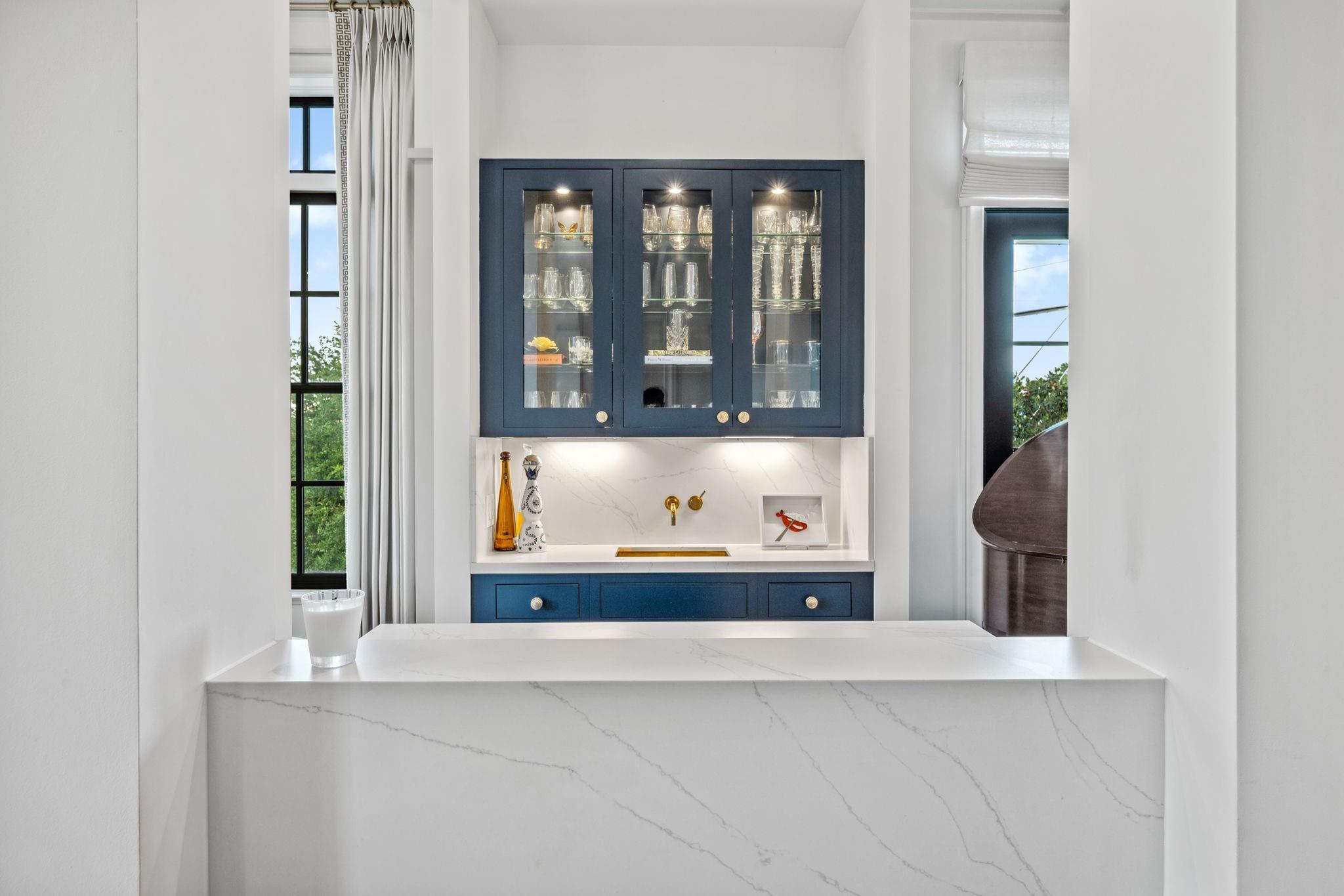 81 Crain Square Boulevard