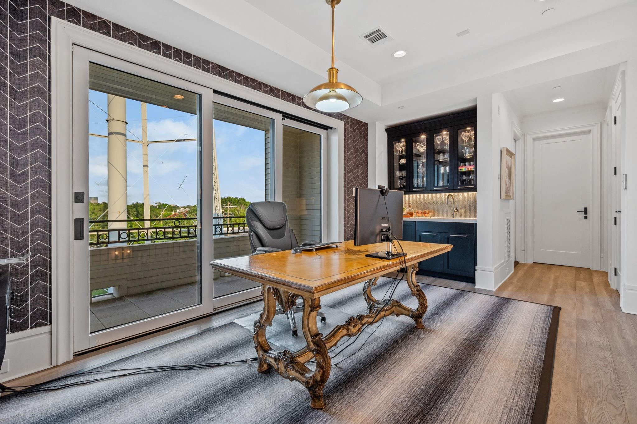 81 Crain Square Boulevard