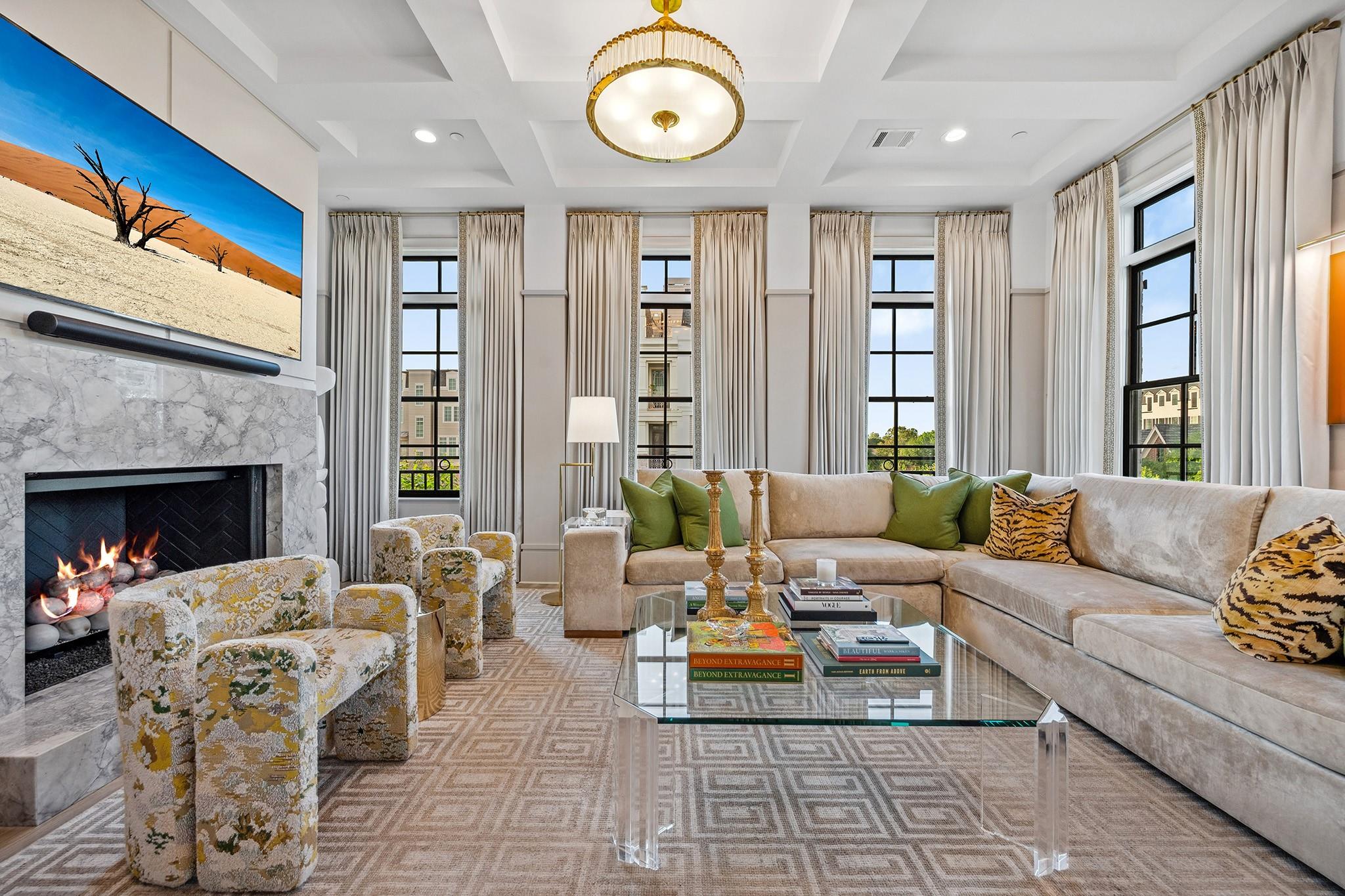 81 Crain Square Boulevard