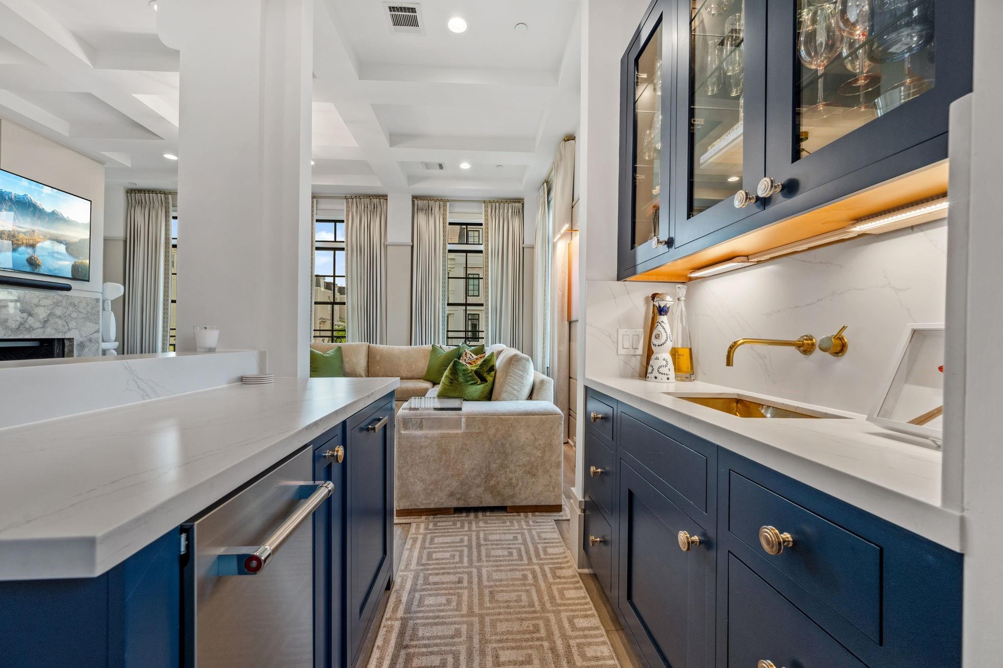 81 Crain Square Boulevard