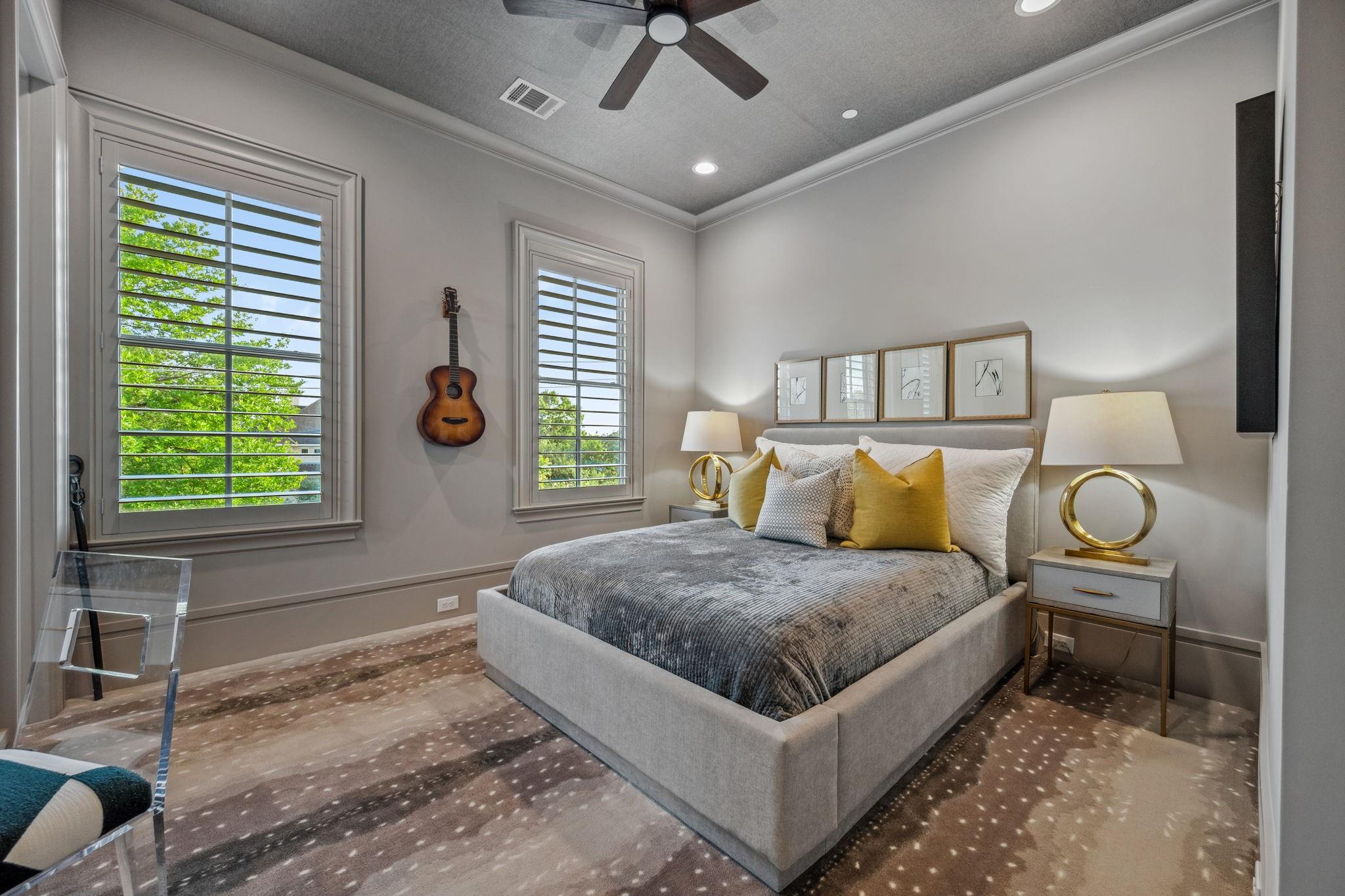 81 Crain Square Boulevard