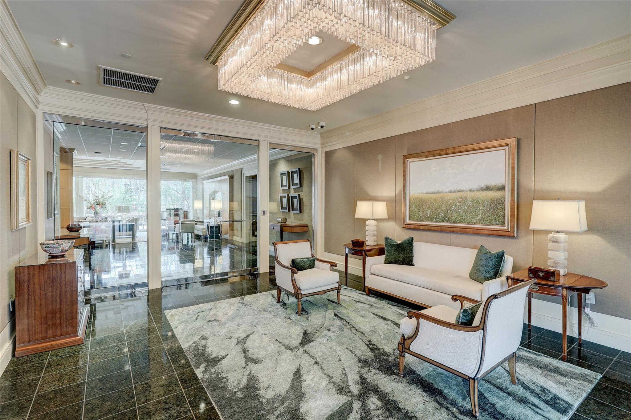 121 N Post Oak Lane # 701
