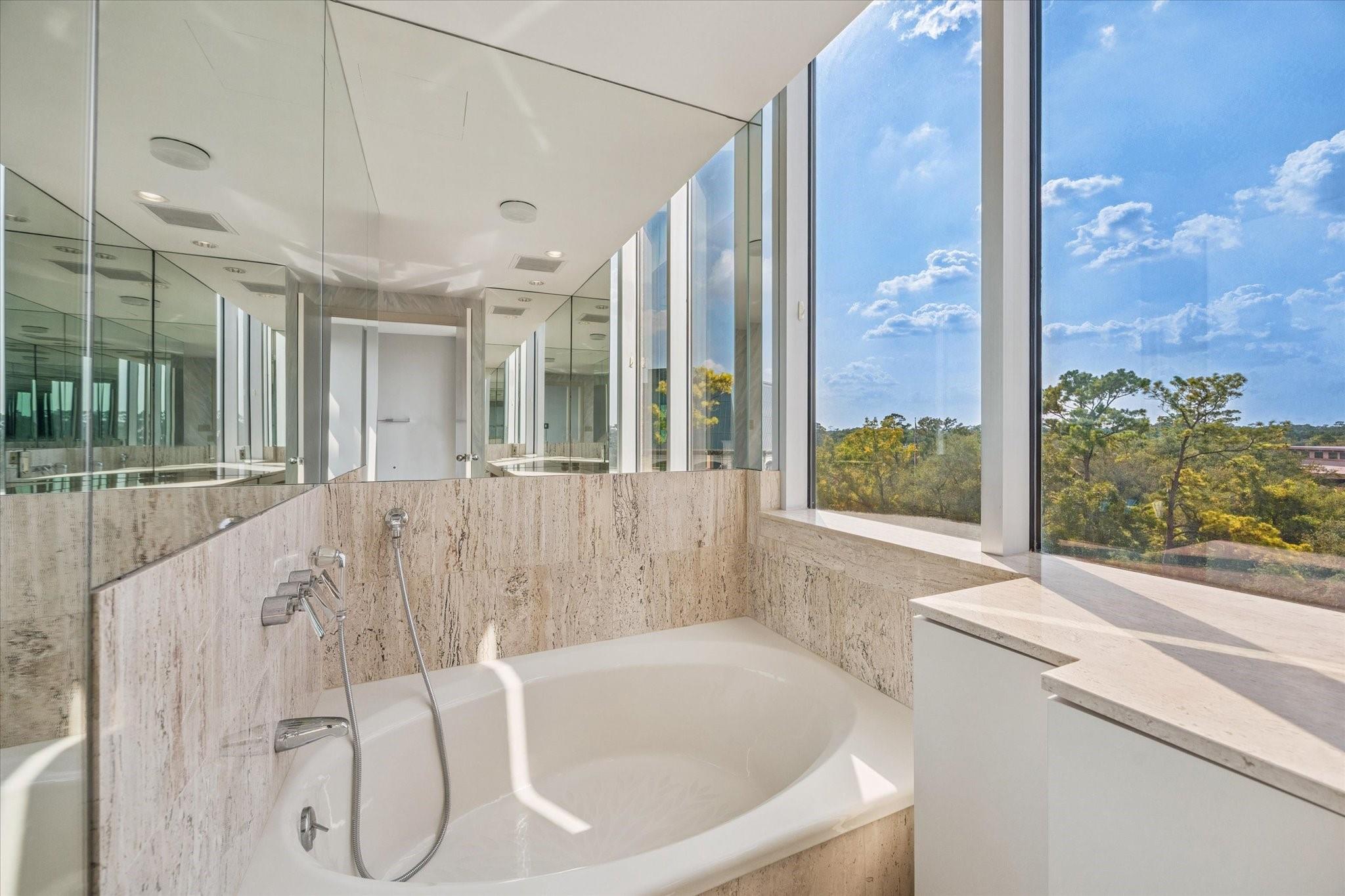 121 N Post Oak Lane # 701