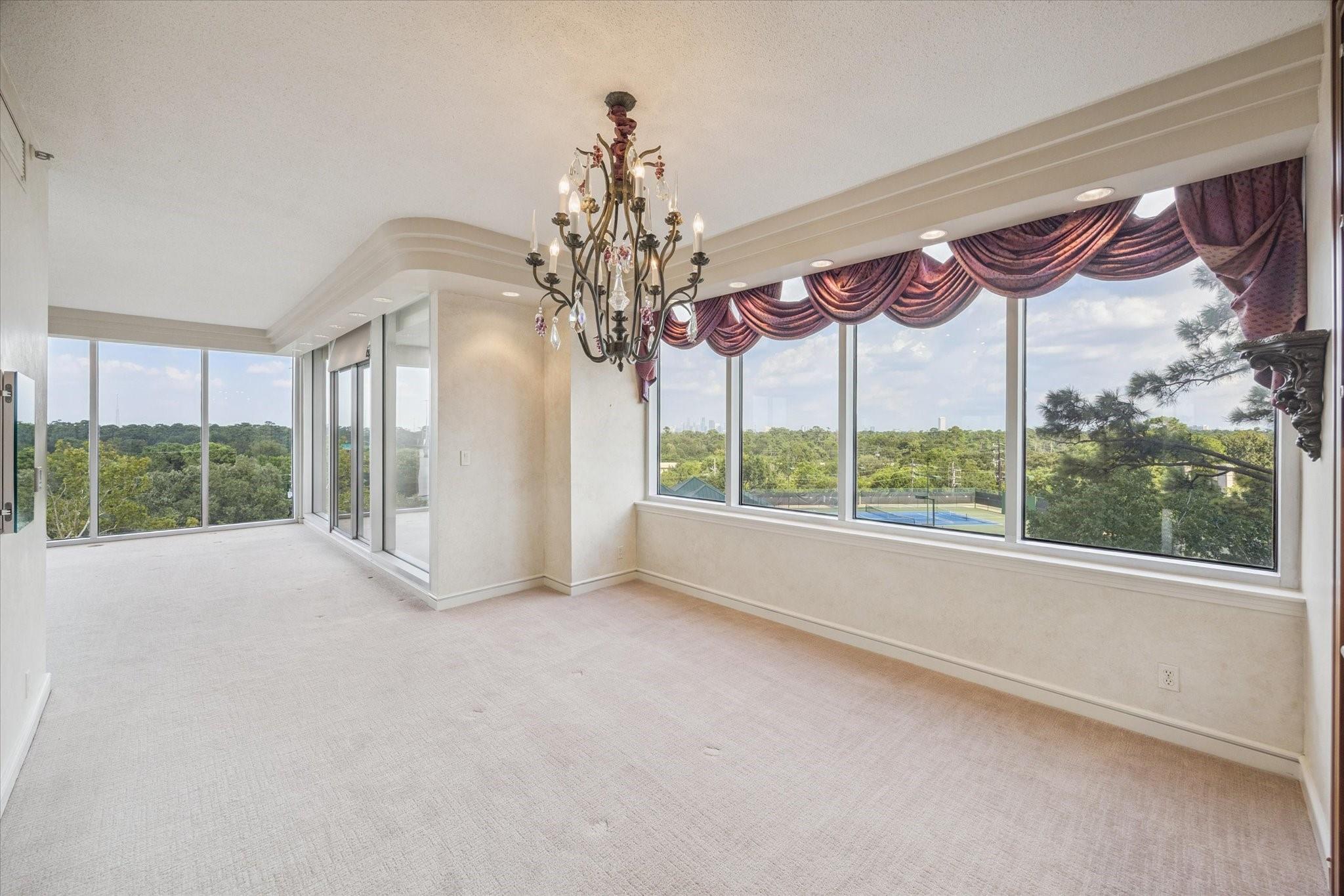 121 N Post Oak Lane # 701