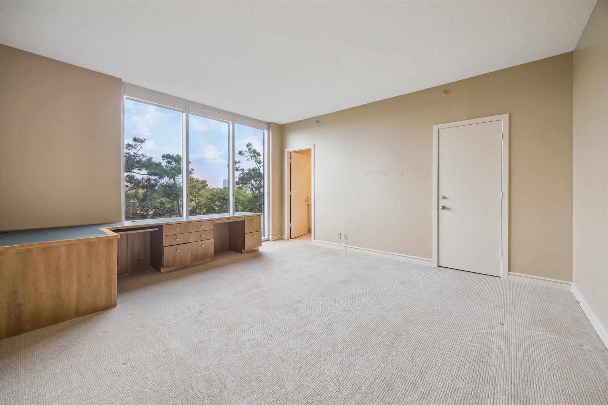 121 N Post Oak Lane # 701