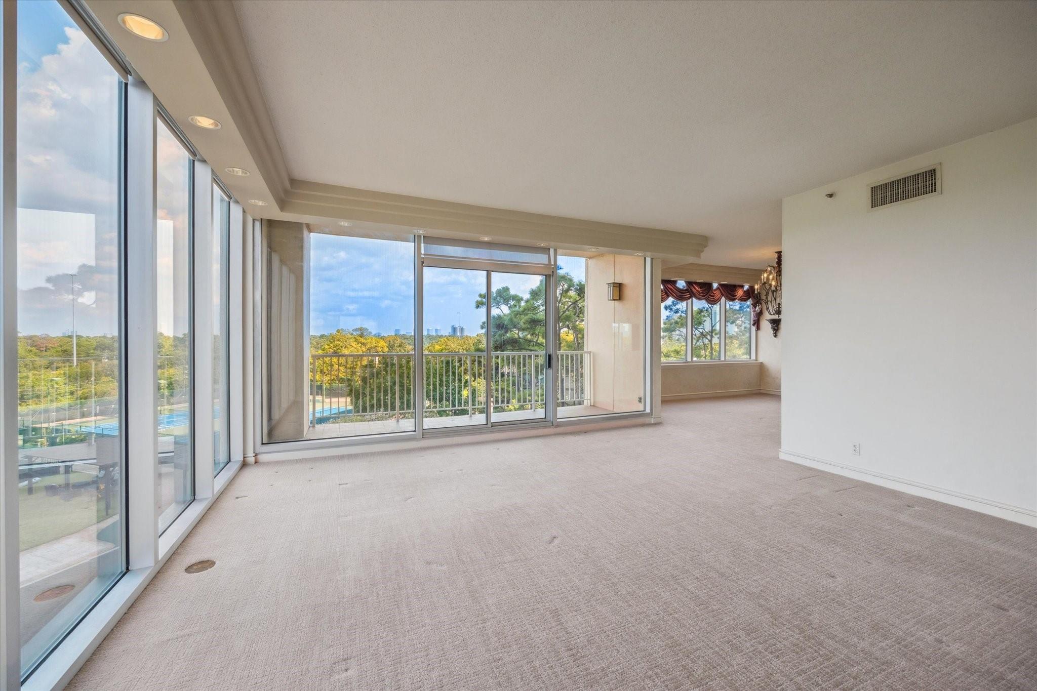 121 N Post Oak Lane # 701