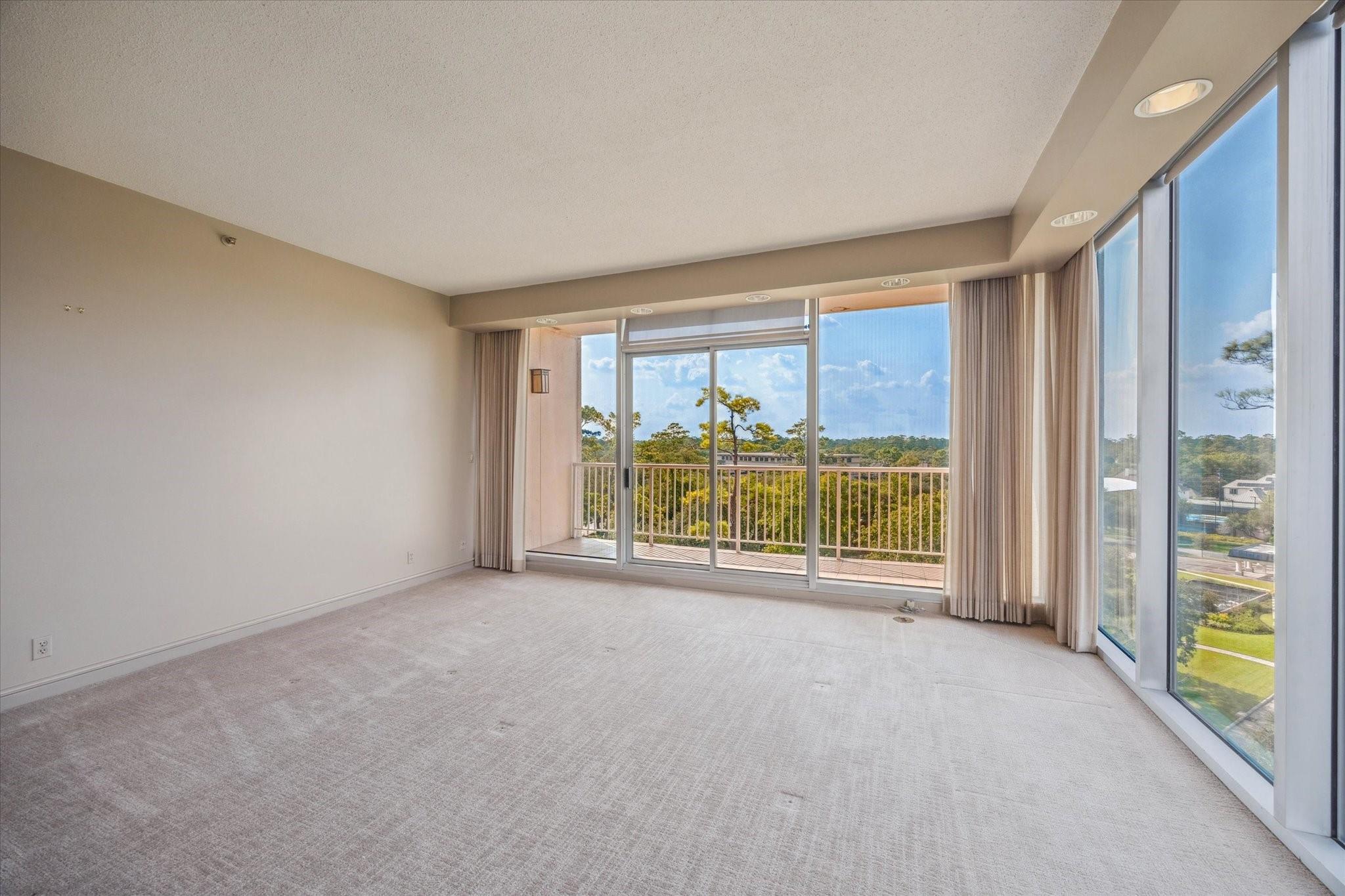 121 N Post Oak Lane # 701