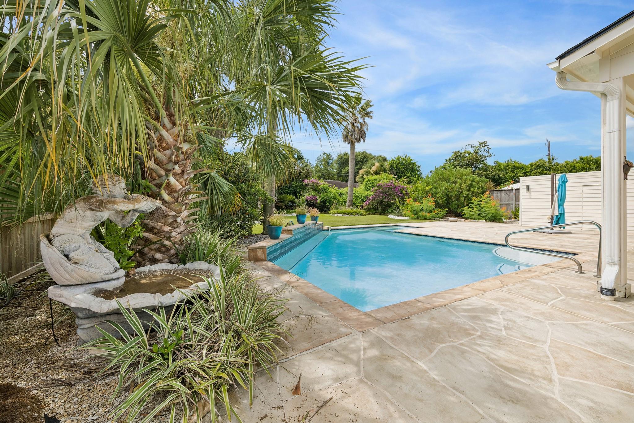 11931 Carriage Hill Drive