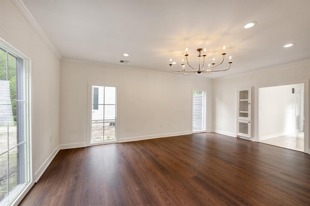 3071 Locke Lane