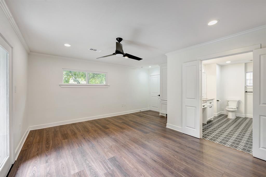 3071 Locke Lane