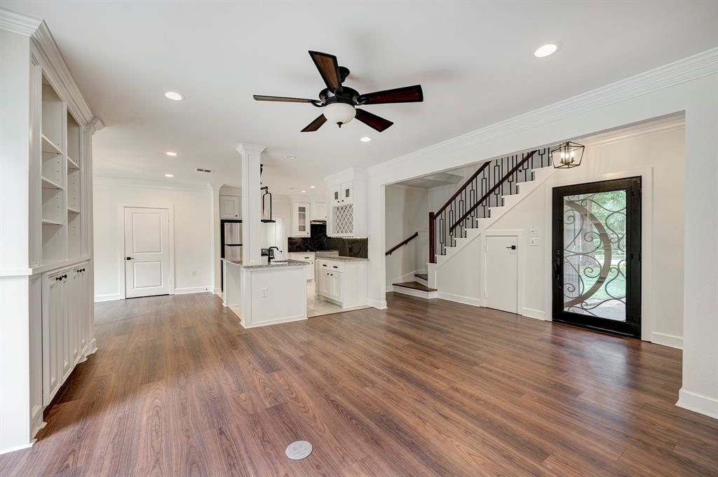 3071 Locke Lane