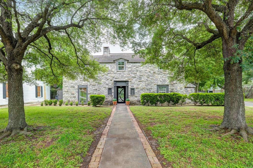 3071 Locke Lane