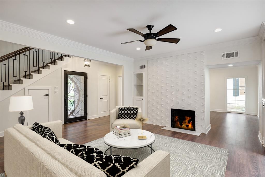 3071 Locke Lane