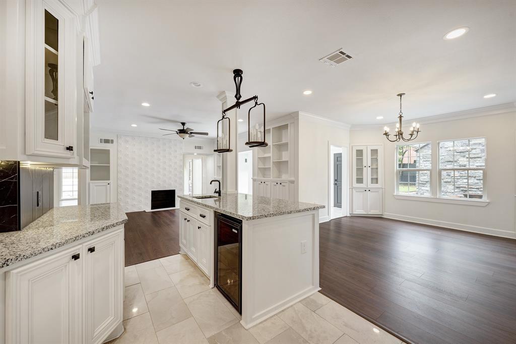 3071 Locke Lane