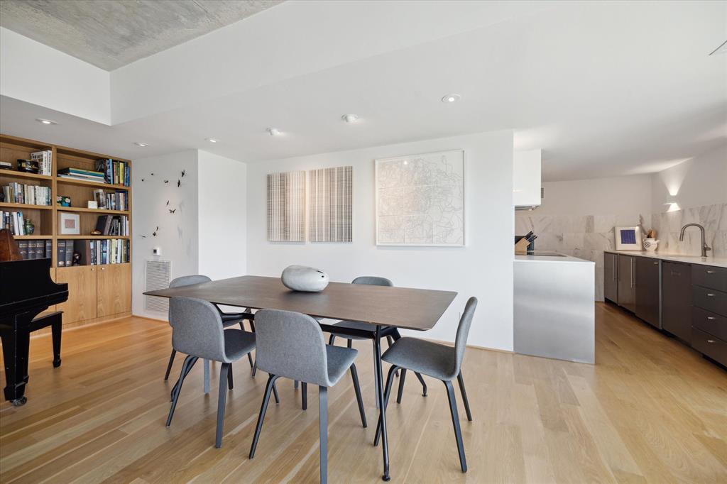 2701 Westheimer Road # 6D