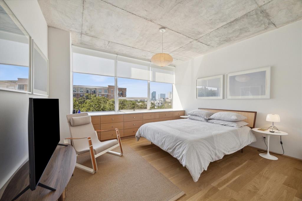 2701 Westheimer Road # 6D