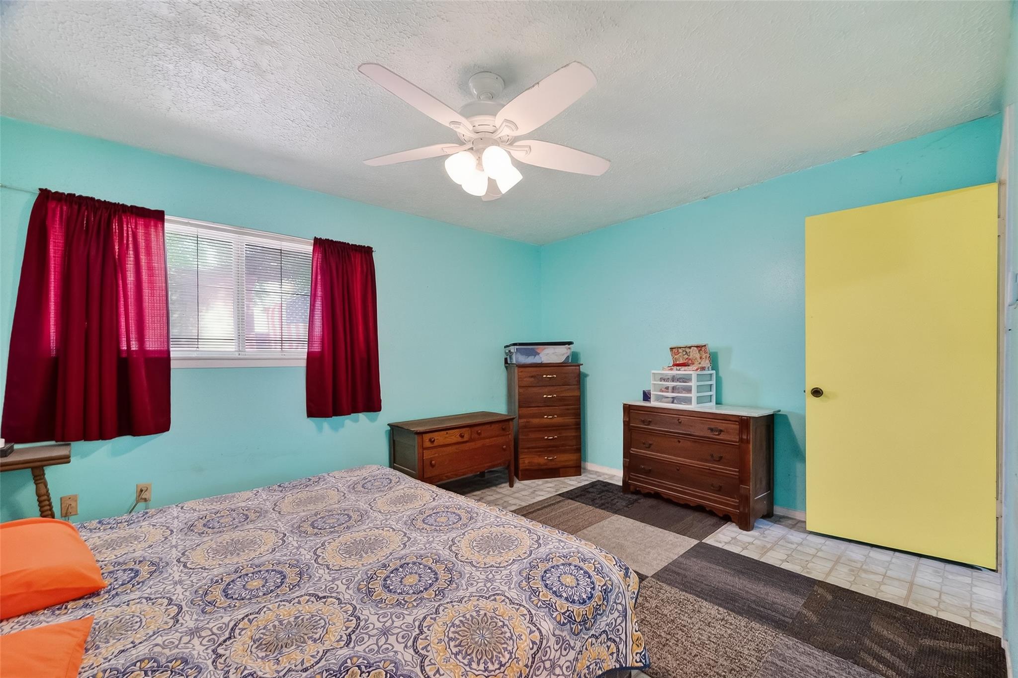302 Windward Drive